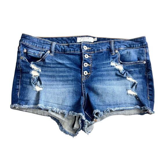 Torrid Distressed Button Fly Jean Shorts Sz 20 Dark Blue Wash Frayed Stretch - Picture 6 of 6
